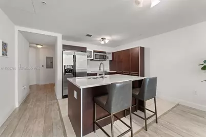 1900 N Bayshore Dr #2106, Miami, FL 33132 - Photo 5