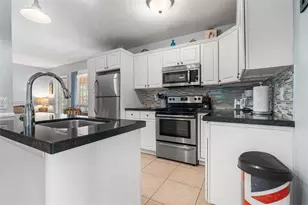 2033 NE 33rd Ave, Fort Lauderdale, FL 33305 - Photo 3