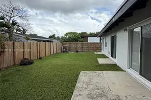 10241 SW 128th Ave, Miami, FL 33186 - Photo 9