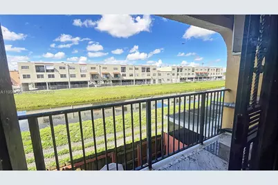 1283 W 51st Place #12, Hialeah, FL 33012 - Photo 23