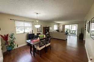 1600 SW 127th Way, Pembroke Pines, FL 33027 - Photo 3