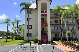 1600 SW 127th Way, Pembroke Pines, FL 33027 - Photo 5