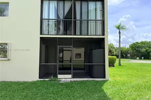 1600 SW 127th Way, Pembroke Pines, FL 33027 - Photo 15