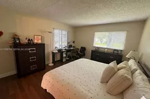 1600 SW 127th Way, Pembroke Pines, FL 33027 - Photo 11