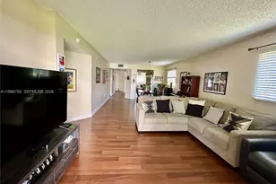 1600 SW 127th Way, Pembroke Pines, FL 33027 - Photo 3