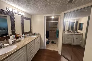 1600 SW 127th Way, Pembroke Pines, FL 33027 - Photo 9