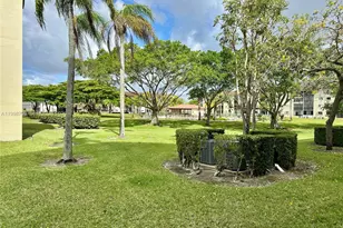 1600 SW 127th Way, Pembroke Pines, FL 33027 - Photo 17