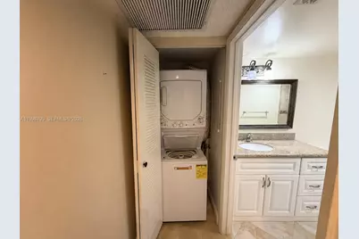 1600 SW 127th Way #101C, Pembroke Pines, FL 33027 - Photo 5