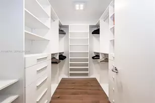 16901 Collins Ave, Sunny Isles Beach, FL 33160 - Photo 11