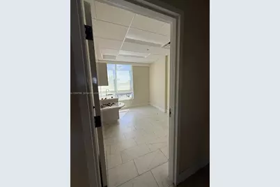 2866 E Oakland Park Blvd, Fort Lauderdale, FL 33306 - Photo 9