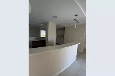 2866 E Oakland Park Blvd, Fort Lauderdale, FL 33306 - Photo 11