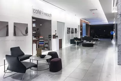 68 SE 6th St #2312, Miami, FL 33131 - Photo 37