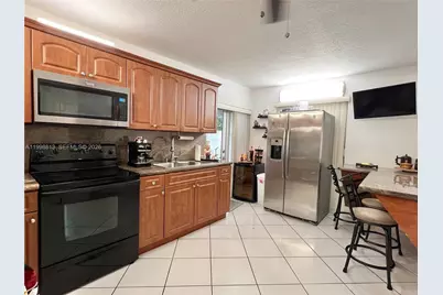 10140 SW 26th Ter, Miami, FL 33165 - Photo 35