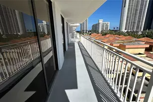 210 174th St, Sunny Isles Beach, FL 33160 - Photo 39