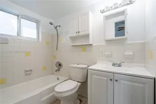 3049 NW 9th Ave, Wilton Manors, FL 33311 - Photo 11
