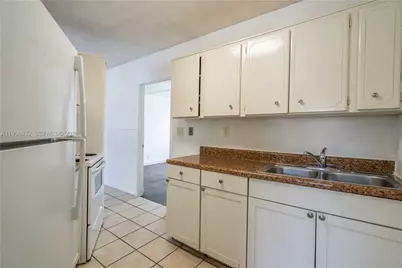 3049 NW 9th Ave #4, Wilton Manors, FL 33311 - Photo 7