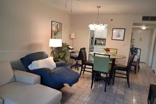 1100 St Charles Pl, Pembroke Pines, FL 33026 - Photo 11