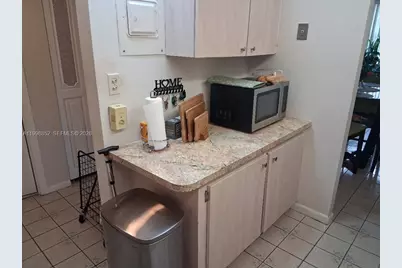 1100 St Charles Pl #213, Pembroke Pines, FL 33026 - Photo 9