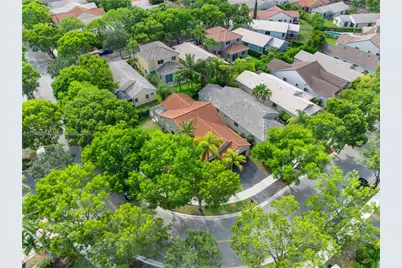 4361 Mahogany Ridge Dr, Weston, FL 33331 - Photo 5