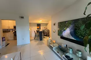 468 NE 206th Ln, Miami, FL 33179 - Photo 7