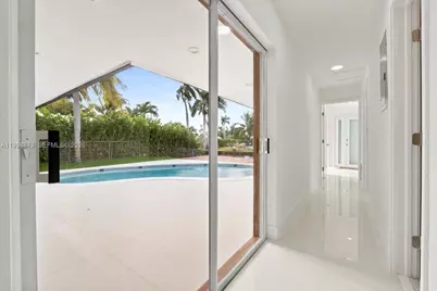 1910 NW 36th St, Oakland Park, FL 33309 - Photo 29