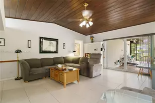 11490 SW 72nd Ct, Pinecrest, FL 33156 - Photo 5