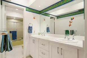 11490 SW 72nd Ct, Pinecrest, FL 33156 - Photo 15