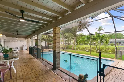 11490 SW 72nd Ct, Pinecrest, FL 33156 - Photo 21