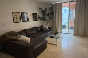 19555 E Country Club Dr, Aventura, FL 33180 - Photo 3