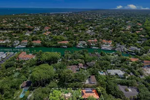 186 Edgewater Dr, Coral Gables, FL 33133 - Photo 25