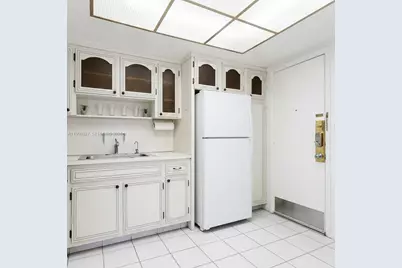 18707 NE 14th Ave #733, Miami, FL 33179 - Photo 5