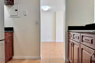 2780 NE 183rd St, Aventura, FL 33160 - Photo 13