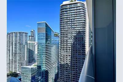 55 SW 9th St #4109, Miami, FL 33130 - Photo 13