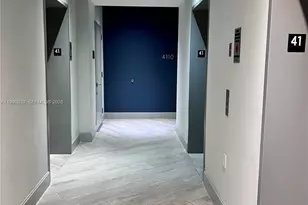 55 SW 9th St, Miami, FL 33130 - Photo 3