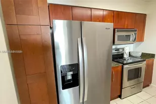 1200 Brickell Bay Dr, Miami, FL 33131 - Photo 15