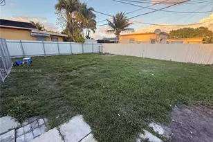 43 NW 76th Ave, Miami, FL 33126 - Photo 9