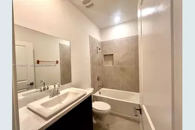 475 NE 5th Ln, Florida City, FL 33034 - Photo 5