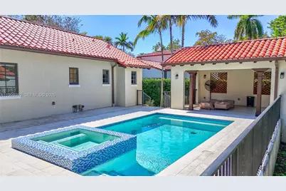 519 Alhambra Cir, Coral Gables, FL 33134 - Photo 27