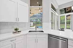 1356 Ginger Cir, Weston, FL 33326 - Photo 43