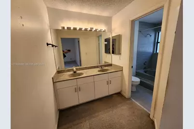 200 SW 95th Ter #200, Pembroke Pines, FL 33025 - Photo 21