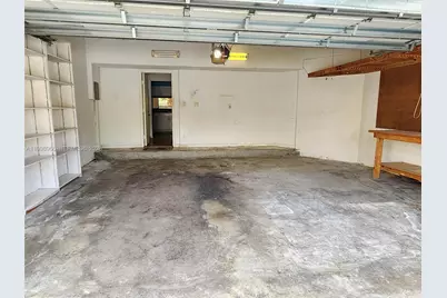 200 SW 95th Ter #200, Pembroke Pines, FL 33025 - Photo 31