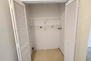 200 SW 95 Terrace, Pembroke Pines, FL 33025 - Photo 23