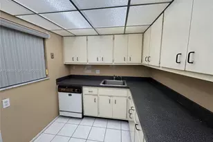 7787 SW 86th St, Miami, FL 33143 - Photo 3