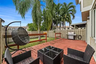 11166 NW 37th St, Sunrise, FL 33351 - Photo 23