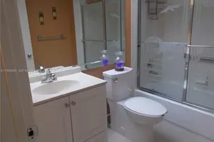 13001 SW 15th Ct, Pembroke Pines, FL 33027 - Photo 35