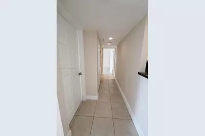 4301 Collins Ave #803, Miami Beach, FL 33140 - Photo 7