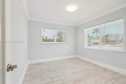 1682 NE 124th Ln, North Miami, FL 33181 - Photo 25