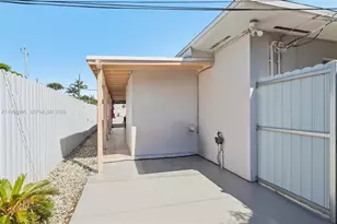 1682 NE 124th Ln, North Miami, FL 33181 - Photo 39