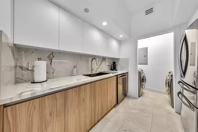 6917 Collins Ave #PH22, Miami Beach, FL 33141 - Photo 19