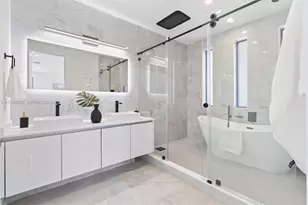 2431 NE 18th St, Fort Lauderdale, FL 33305 - Photo 17